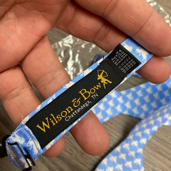 Wilson & Bow NEW Blue w/ White Dragon Bowtie - Picture 3 of 3